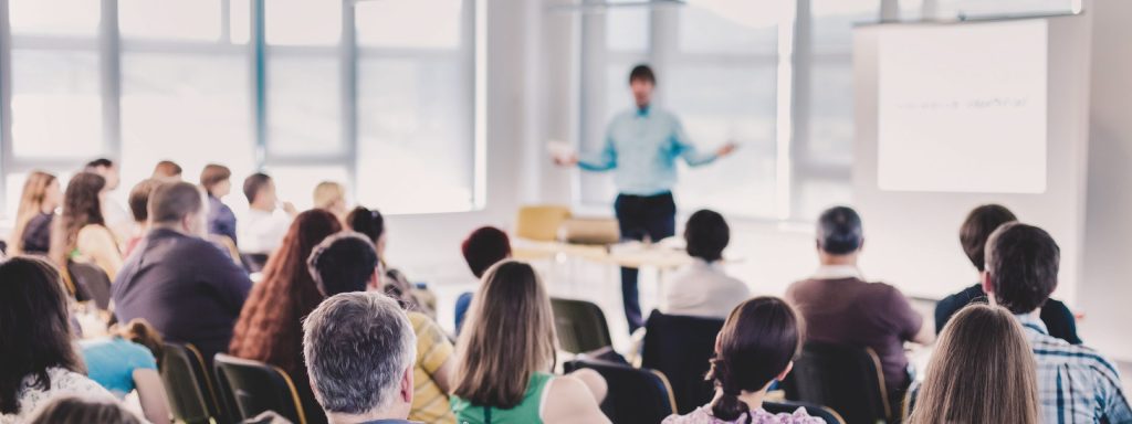 Servicio de capacitaciones empresariales especializado de la UIC