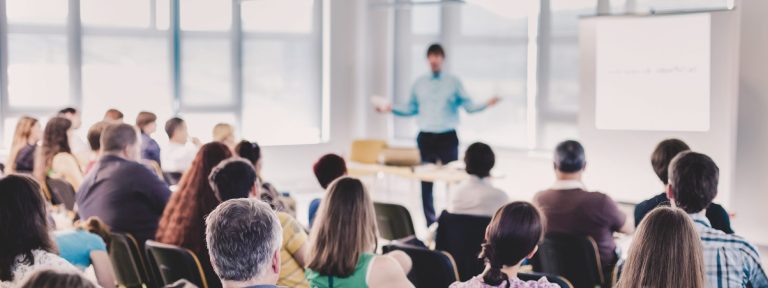 Servicio de capacitaciones empresariales especializado de la UIC