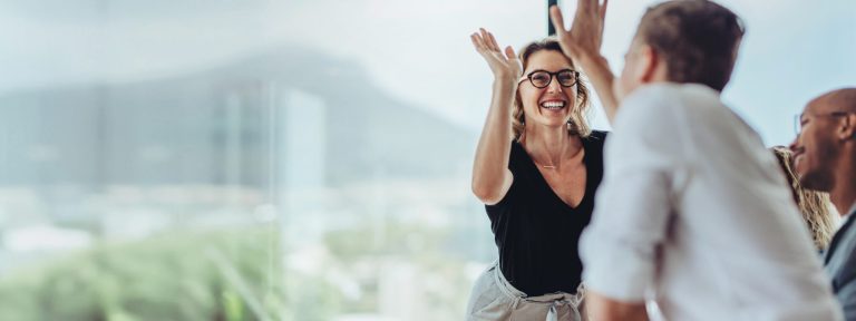 Ser líder no se trata de coordinar personal, las actividades de un líder son más estratégicas, creativas e inspiradoras.