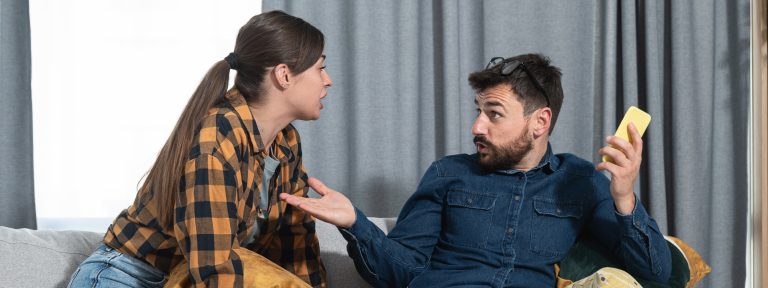 Facebook y los celos de pareja análisis desde la psicoterapia