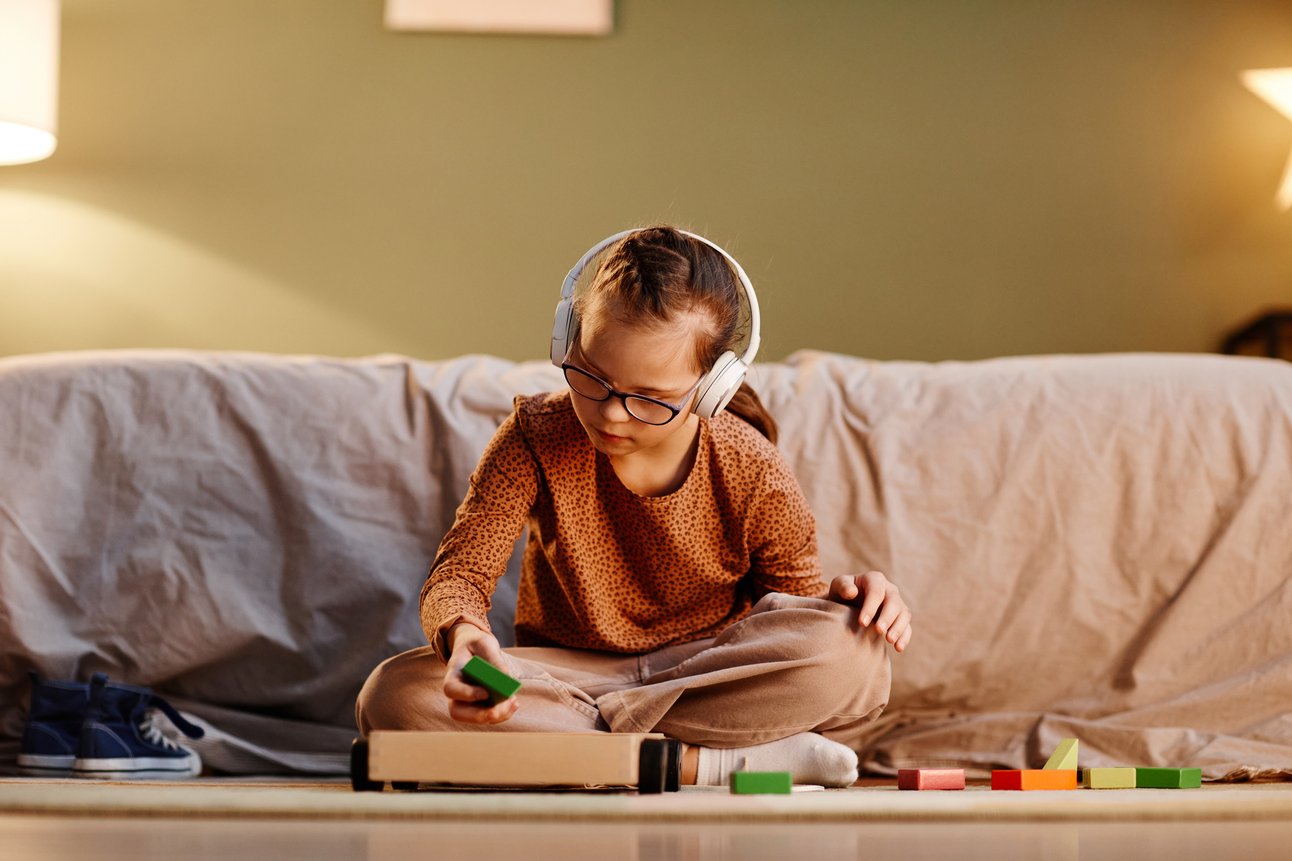 Acompañamiento respetuoso a niñas y niños autistas desde distintas perspectivas para comprender el autismo.