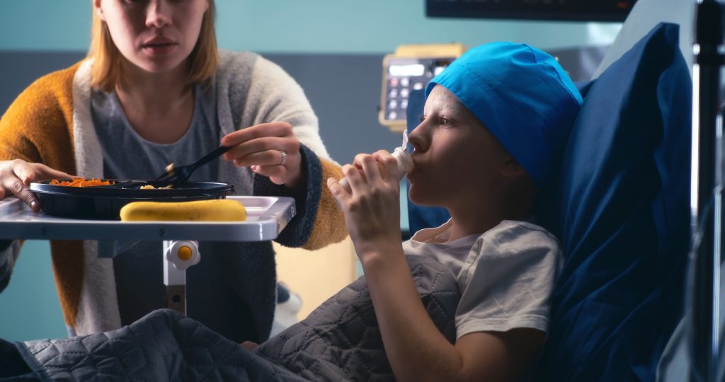 Nutrición y acompañamiento en el cuidado de niñas y niños con cáncer.