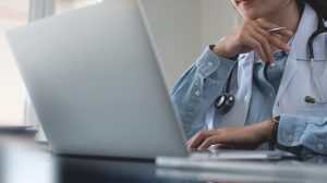 Formación psicológica en línea mediante videollamada