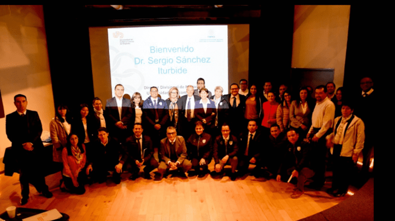 Colaboración UIC con la FIMPES y la educación superior de calidad en México