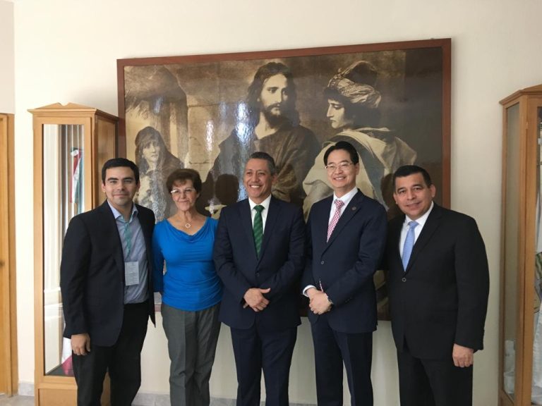 Universidad de Arizona da el primer paso para entablar una vinculación con la UIC