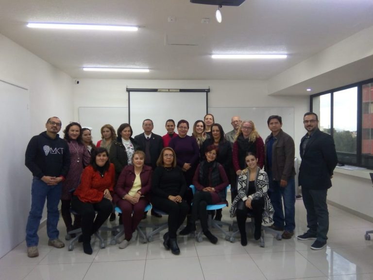 Docentes y directivos UIC se capacitaron como evaluadores de CACECA