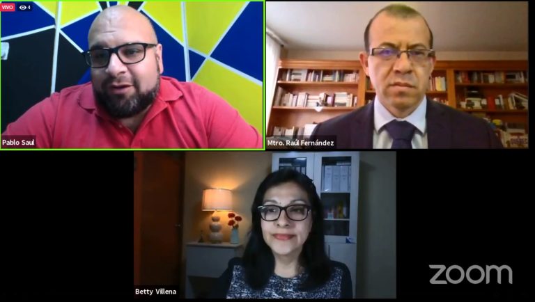 Traducción presente en Tardes de café BVG en Perú