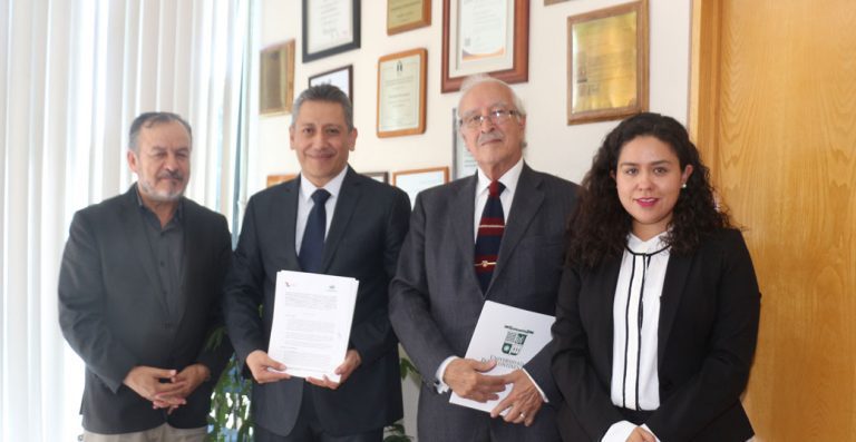 CMDH firma convenio con la UIC