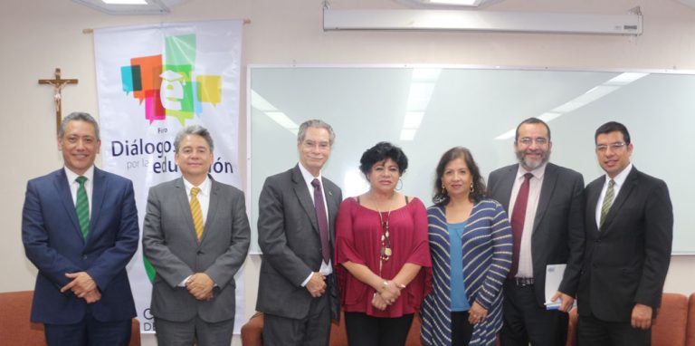 Diálogos por la educación: ¿cambio o continuidad?