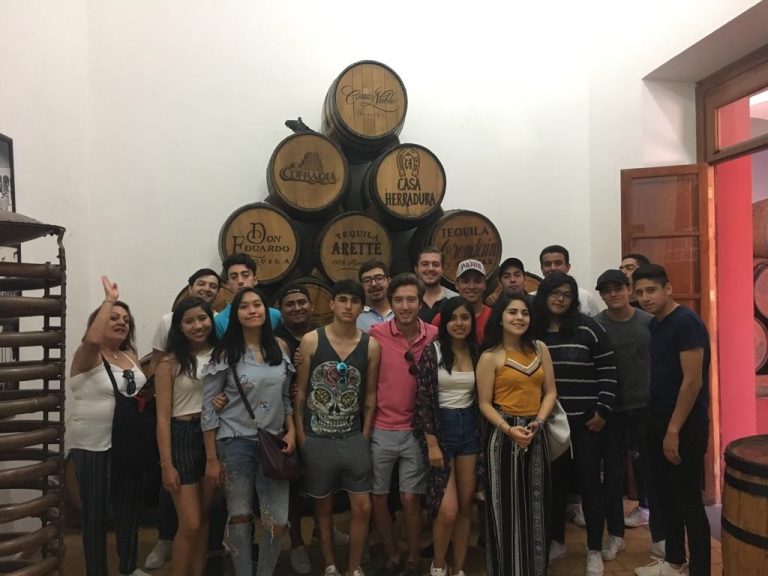 Viaje académico y cultural a Tequila