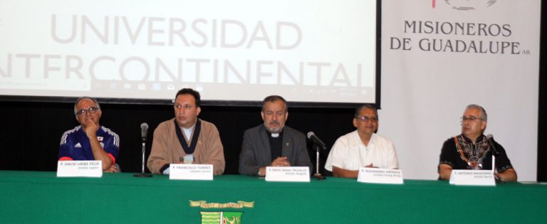 Concluye Panel “Tras las huellas de Dios