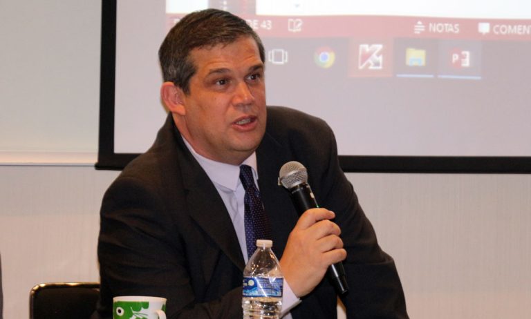 Conferencia magistral sobre la relación comercial México-Uruguay